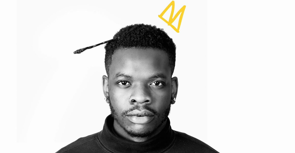 Prince Churchill, un homme noir de 24 ans portant la barbichette et un pic à cheveux dépassant de son afro. Deux triangles jaunes dessinés à la main flottent au-dessus de sa tête, évoquant peut-être une couronne. 