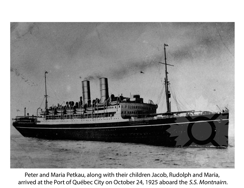 Photo en noir et blanc du navire Petkau