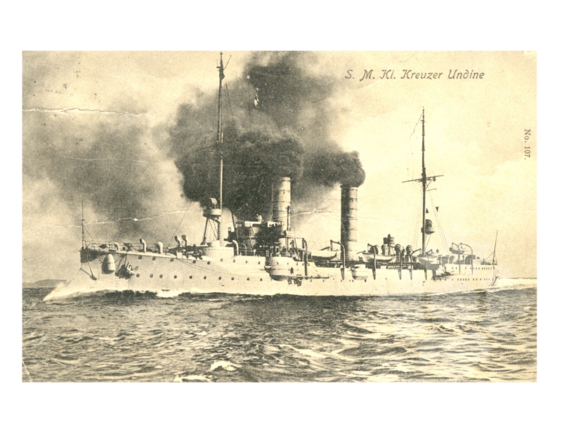 Photo en noir et blanc du navire Undine (SMS) (1902-1915)