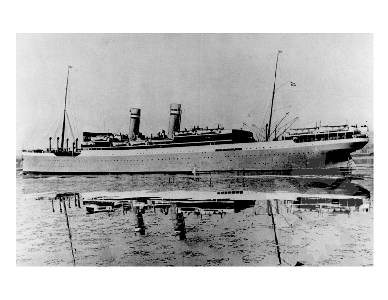 Photo en noir et blanc du navire Bergensfjord I (MS)