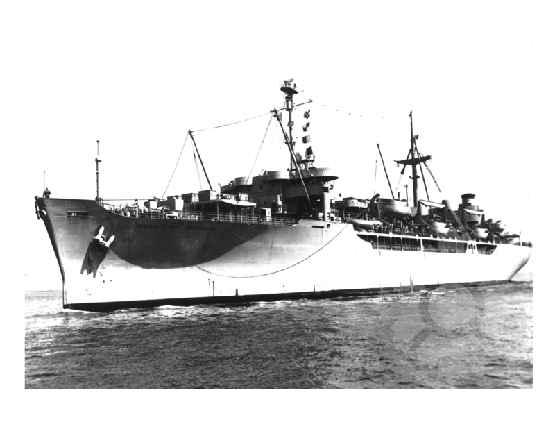 Photo en noir et blanc du navire Général Stuart Heintzelman (USS) (1945-1968)