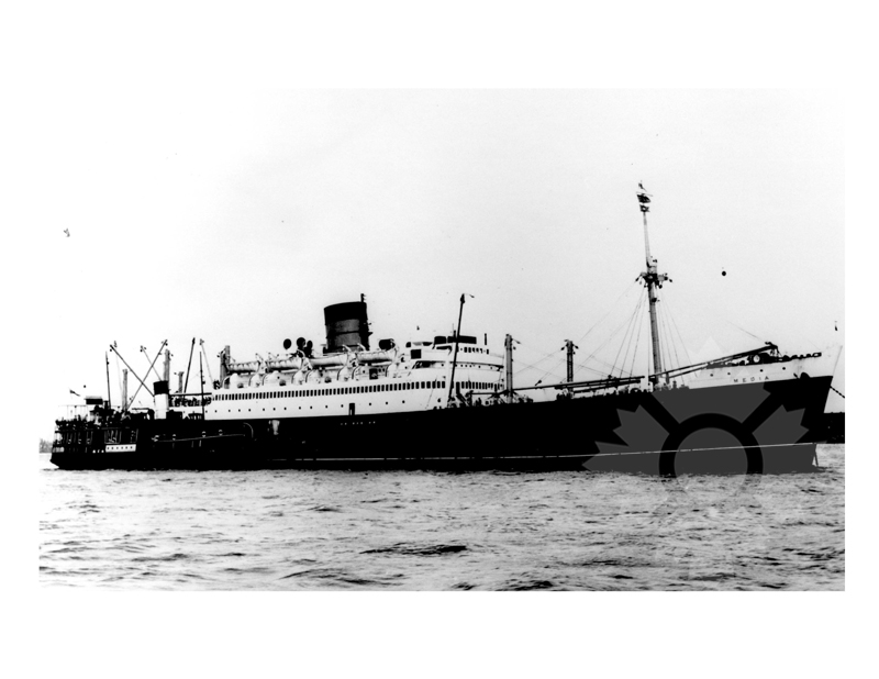 Photo en noir et blanc du navire Médias (RMS) (1946-1961)