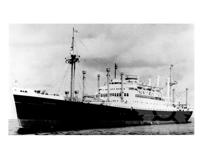 Photo en noir et blanc du navire Noordam (MS) (1938-1963)