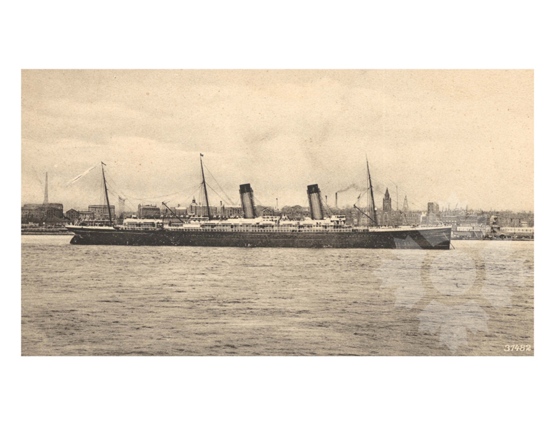 Photo en noir et blanc du navire Oceanic I (RMS) (1899-1914)