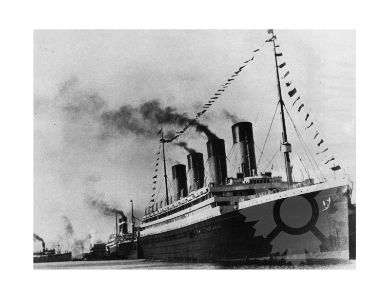 Photo en noir et blanc du navire Olympic (RMS) (1910-1935)