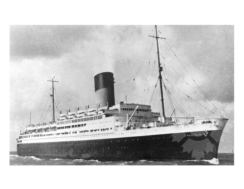Photo en noir et blanc du navire Pasteur (SS) (1938-1957)