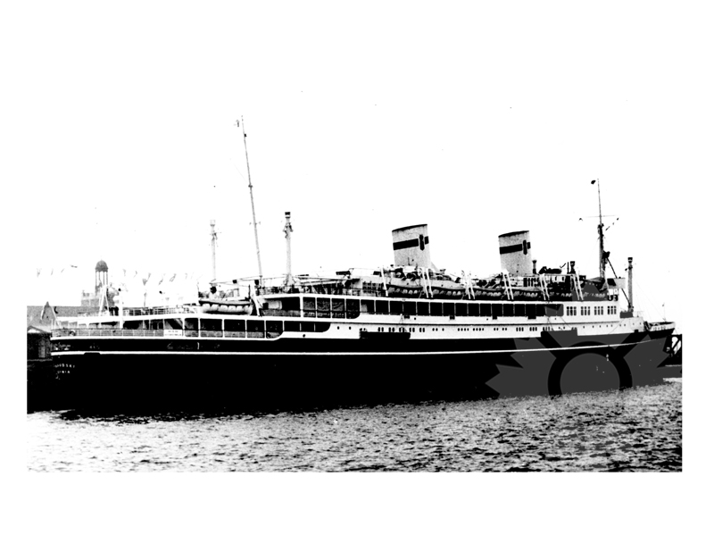 Photo en noir et blanc du navire Pilsudski (SS) (1935-1939)