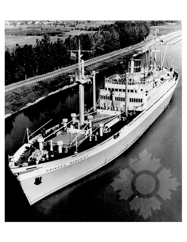 Photo en noir et blanc du navire Prinses Margriet (MS) (1961-1970)