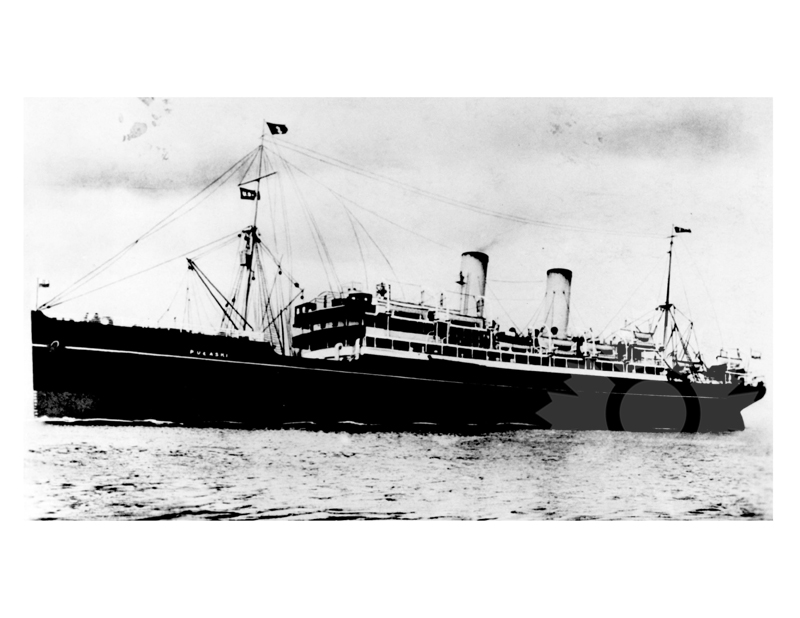Photo en noir et blanc du navire Pulaski (SS) (1930-1945)