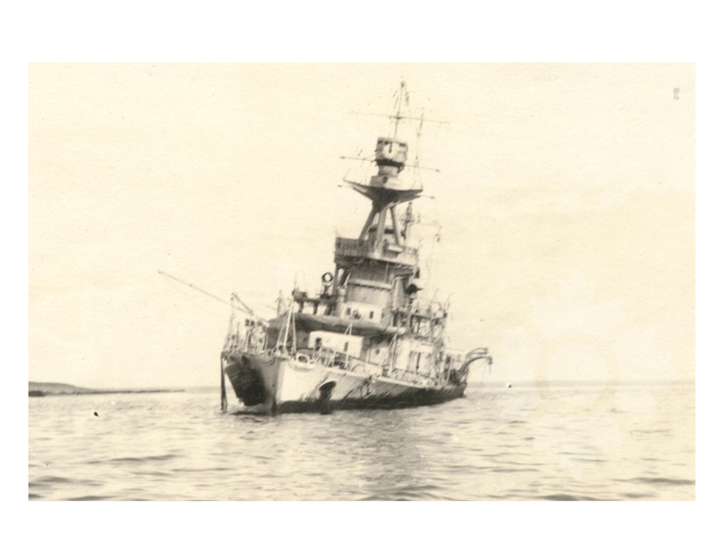 Photo en noir et blanc du navire Raleigh (RMS) (1919-1922)