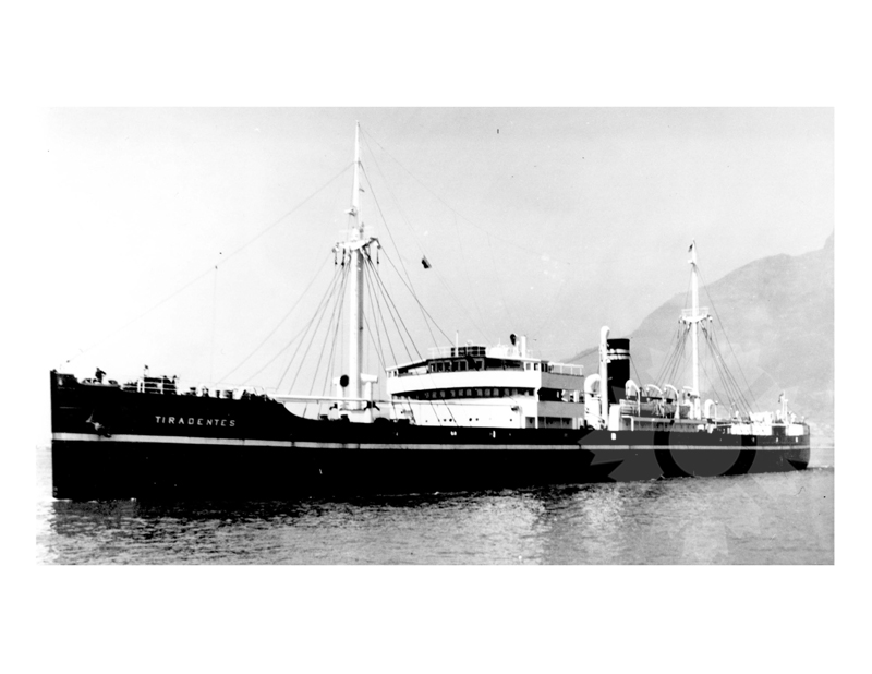 Photo en noir et blanc du navire Tiradentes (SS) (1939-1945)