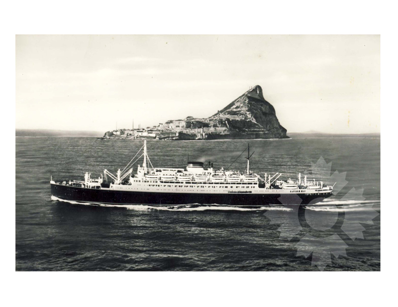 Photo en noir et blanc du navire Volcania (MS) (1926-1965)