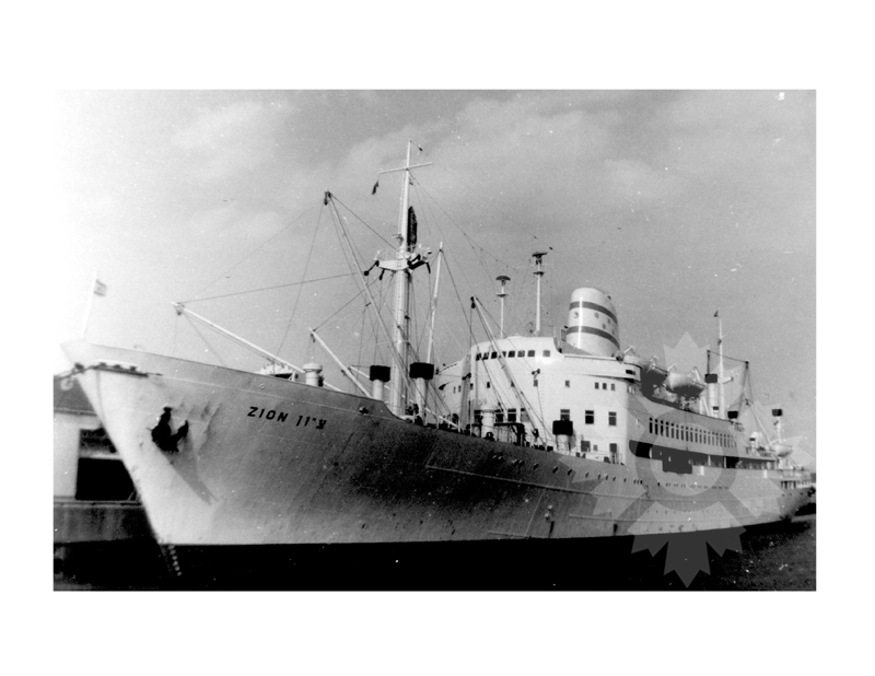 Photo en noir et blanc du navire Zion (SS) (1956-1966)