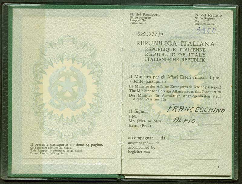 Passeport délivré à Alfio Franceschino, 1967. Musée canadien de l’immigration du Quai 21 (DI2013.1795.2).