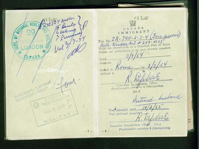 Passeport délivré à Ambrosina Zannier, 1954. Musée canadien de l’immigration du Quai 21 (DI2013.1823.1c).