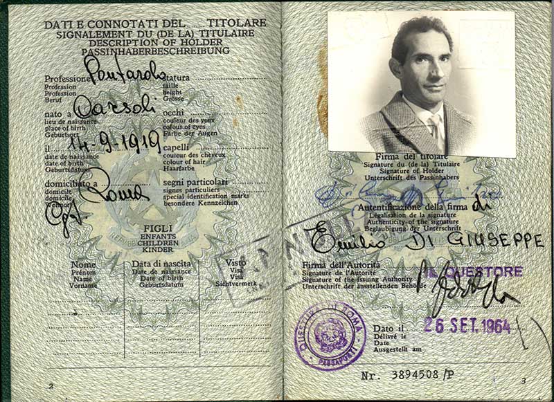 Passeport délivré à Bruna Di Giuseppe, 1964. Musée canadien de l’immigration du Quai 21 (DI2013.1788.10b).