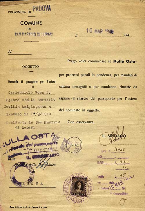 Formulaire de demande de passeport de Rosa F. Cavicchiolo, 1948. Musée canadien de l’immigration du Quai 21 (R2013.1774.11).