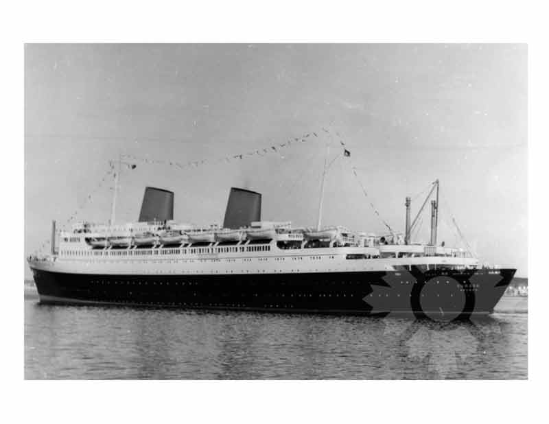 Photo en noir et blanc du navire Europa II (SS) (1965-1981)
