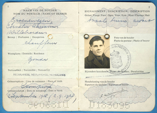 Passeport délivré à Gor Groenewegen. Musée canadien de l’immigration du Quai 21 (DI2013.1546.8).