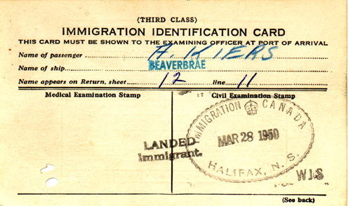 Pièce d’identité d’immigration délivrée à A Kiers. Musée canadien de l’immigration du Quai 21 (DI2013.1554.4).