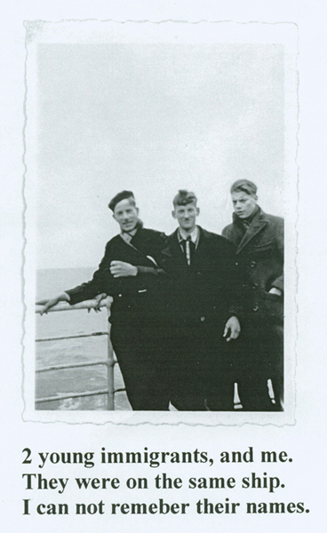 Cornelius Verwolf et des compagnons de voyage, à bord du S.S. Beaverbrae, en février 1950. Musée canadien de l’immigration du Quai 21 (DI2013.1677.1).