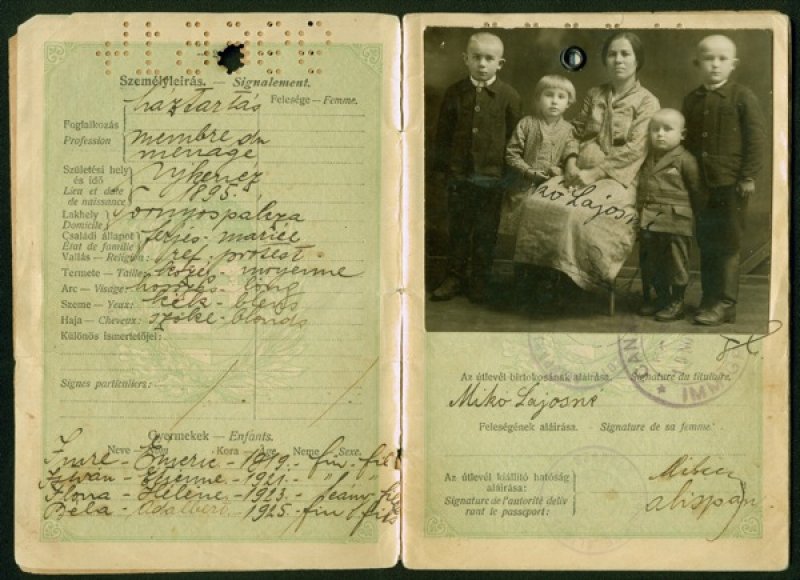 Passeport du Tuscania  appartenant Helene Miko, 1929. Musée canadien de l’immigration du Quai 21 (DI2013.1371.2).