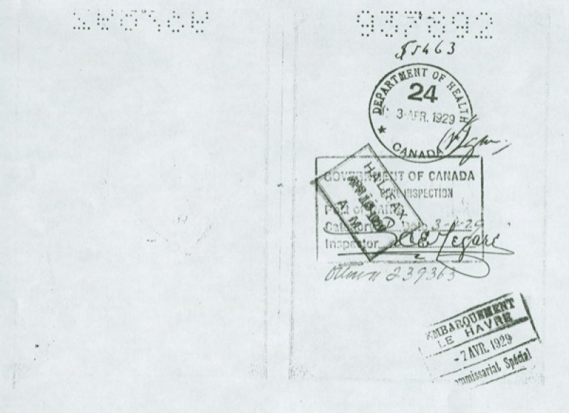 Passeport hongrois de Klara Schubert, 1929. Musée canadien de l’immigration du Quai 21 (DI2013.1462.4).