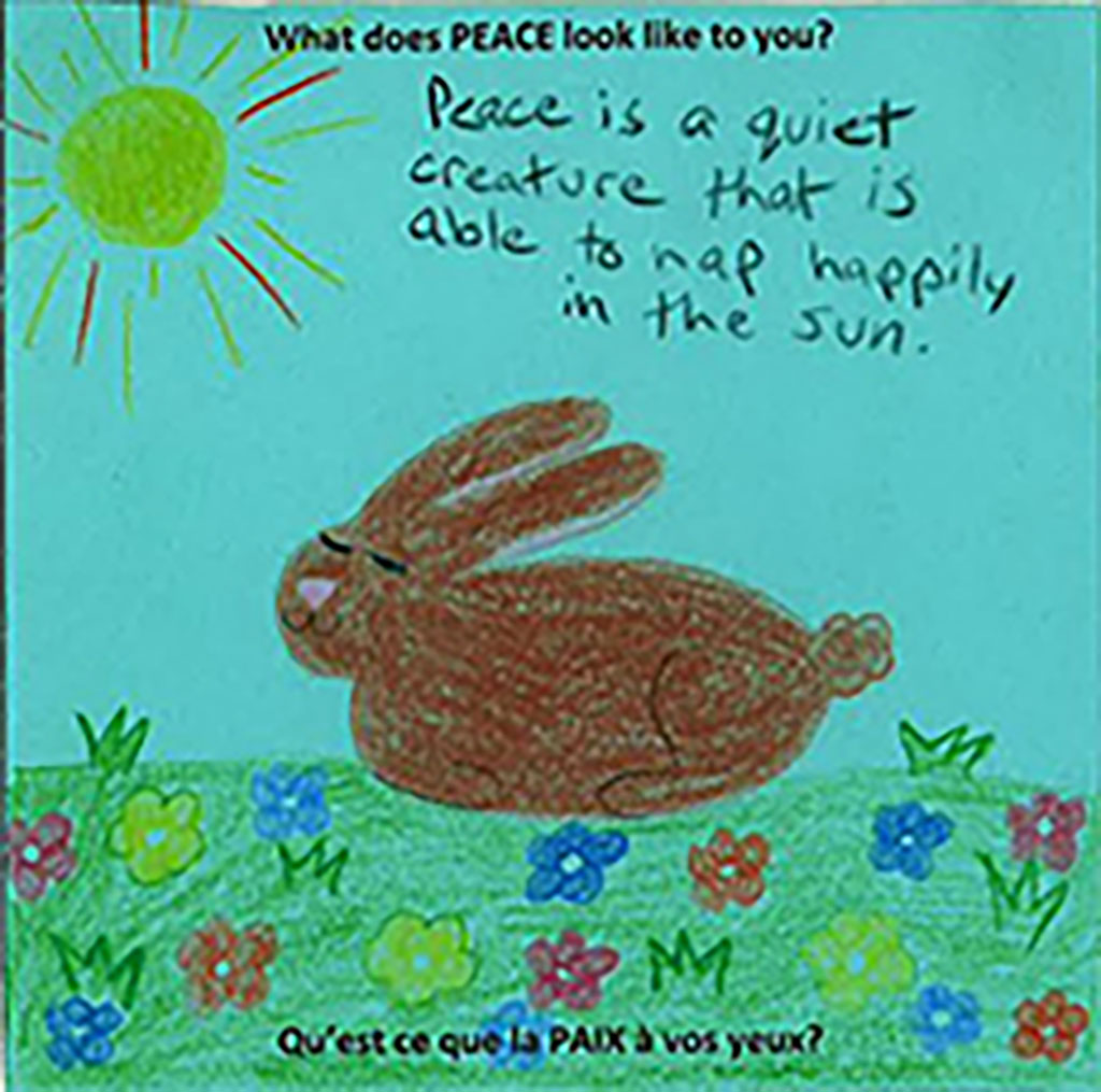 Un dessin du soleil et un lapin assis dans l’herbe avec des fleurs.