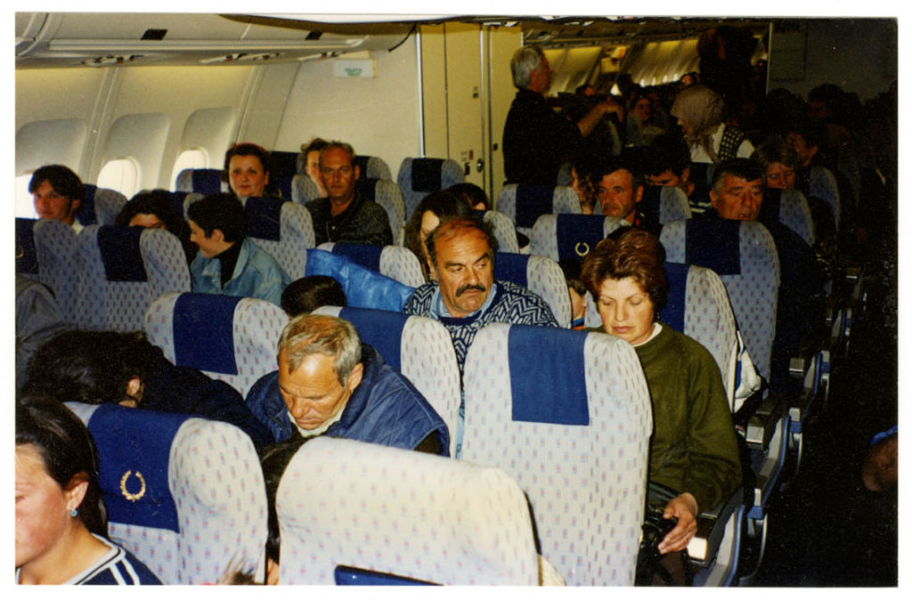 Plusieurs personnes à bord d’un vol nolisé.