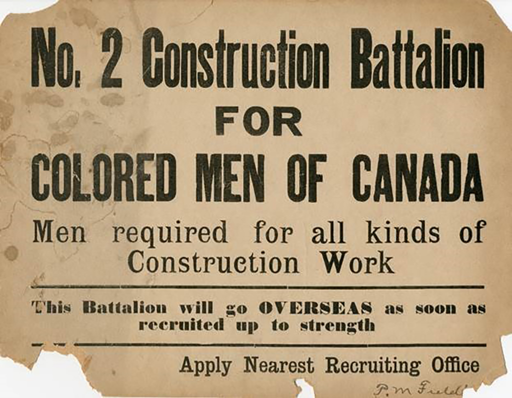 Vieux morceau de papier déchiré concernant le 2e bataillon de construction du Canada, composé d'hommes de couleur.