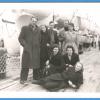 La famille Veenstra, à bord du S.S. Volendam, en 1951. Musée canadien de l’immigration du Quai 21 (DI2013.1772.4).