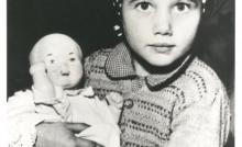 Hungarian refugee child in Canada, Star Weekly, Library and Archives Canada, 1971-200 NPC, item 1009, PA-147723.
