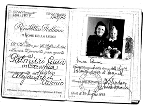 Copie passeport Repubblica Italiana avec détails de voyage et photo avec deux timbres.