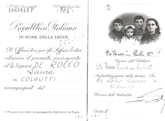 Vieux passeport italien montrant photo page de la femme avec des enfants.