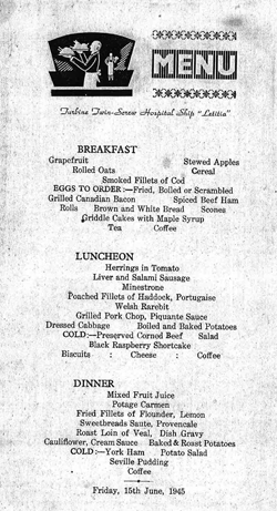 Exemplaire d’un menu pris sur le bateau, le Letitia, avec les entêtes breakfast, lunch et dinner.