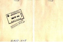 Page de passeport montrant le tampon de l’immigration canadienne à Halifax.