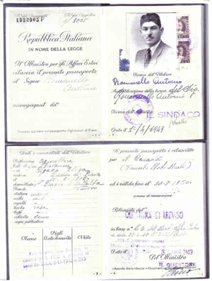 Passeport italien montrant la page de la photographie du jeune Antonio.