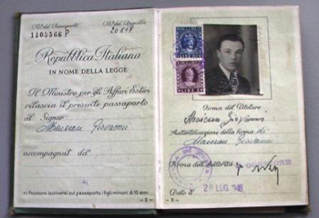 Passeport italien avec photographie de Giovanni jeune homme.