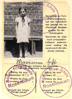 Carte d’identité avec photo de la jeune Marianne, avec l’école privée juive estampillée.