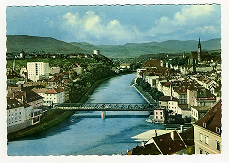 Ville natale de Brigitta - Voici ma ville natale de Steyr, en Autriche, où les Russes et les Alliés se sont affronté de chaque côté de la rivière Enns en 1945 à la fin de la Deuxième Guerre mondiale.