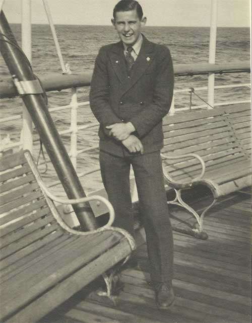 Doug, en route vers l’Angleterre, en 1939