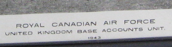 Gros plan du portrait avec les mots "Royal Canadian Air Force 1943"